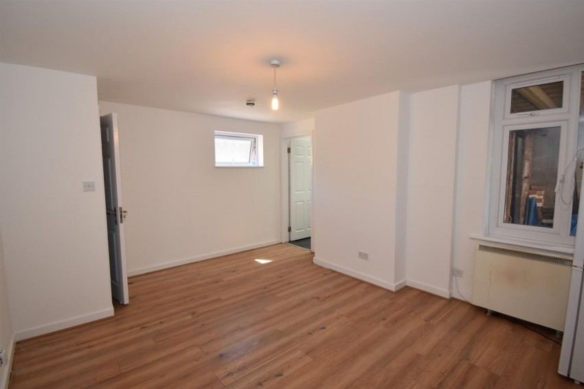 Images for 10, Coten End, Warwick