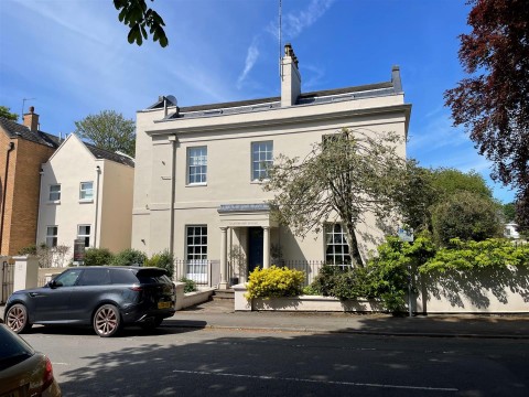 View Full Details for Beauchamp Hill, Leamington Spa